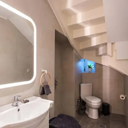 Iliopetra House 2 - Corfu Retreat With Jacuzzi Дом отдыха Agios Ioannis (Corfu)
