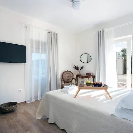 Iliopetra House 2 - Corfu Retreat With Jacuzzi Дом отдыха